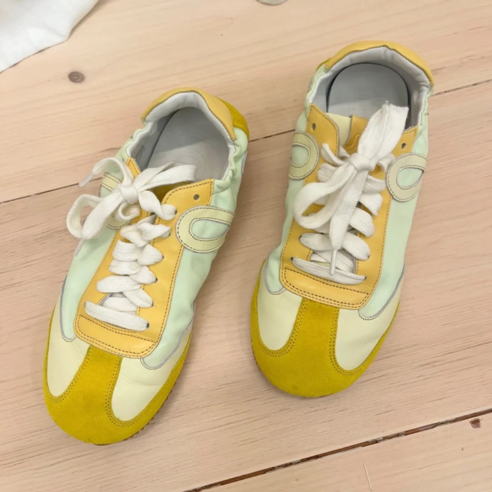 Loewe Sneakers - Picture 2 of 6